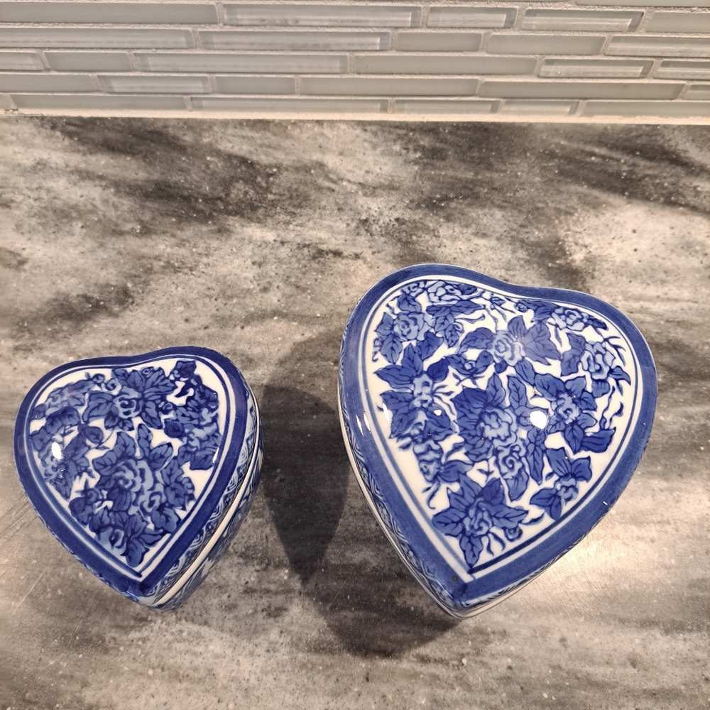 Silvestre Heart Shaped Trinket Boxes. Set of two.